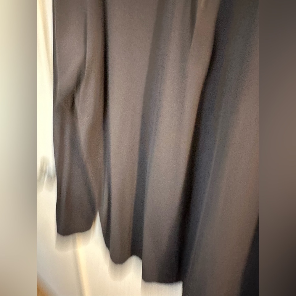 LuluLemon Men's Black Long Sleeve Shirt - Picture 6 of 14